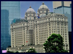 Agricultural Bank of China's (ABC) building in Guangzhou looks a neo-classicist building in New York like. ABC is the world's 8th largest public company and China's 3rd largest bank.